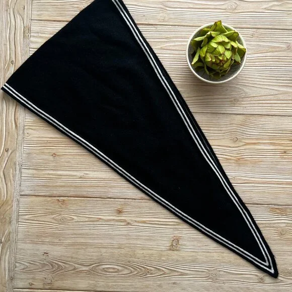 Lightweight 100% Cashmere Triangle Scarf |Black with White Trim Spring - Picture 2 of 3